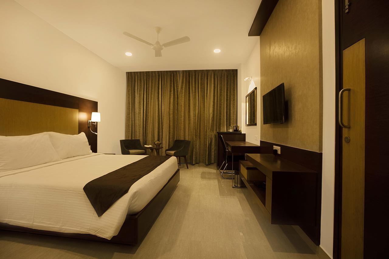 Hotel Aadrika Chikmagalur Bagian luar foto