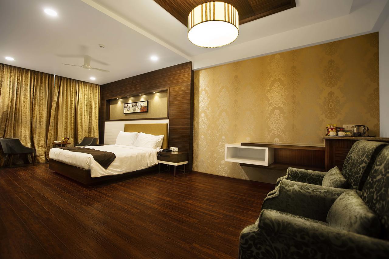 Hotel Aadrika Chikmagalur Bagian luar foto