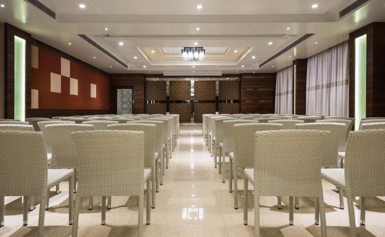Hotel Aadrika Chikmagalur Bagian luar foto